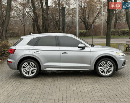 Серый Ауди Ку 5, объемом двигателя 2 л и пробегом 148 тыс. км за 25850 $, фото 1 на Automoto.ua