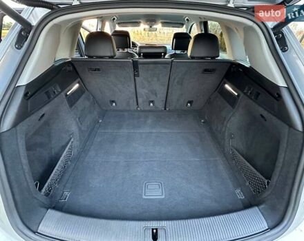 Серый Ауди Ку 5, объемом двигателя 1.98 л и пробегом 140 тыс. км за 21500 $, фото 12 на Automoto.ua