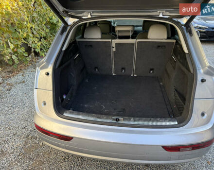 Сірий Ауді Ку 5, об'ємом двигуна 2 л та пробігом 148 тис. км за 20550 $, фото 14 на Automoto.ua