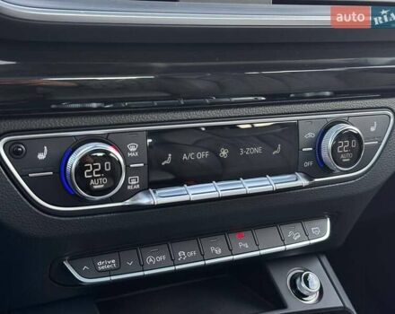 Сірий Ауді Ку 5, об'ємом двигуна 3 л та пробігом 174 тис. км за 40800 $, фото 23 на Automoto.ua