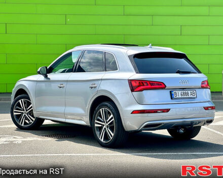 Сірий Ауді Ку 5, об'ємом двигуна 2 л та пробігом 168 тис. км за 26900 $, фото 3 на Automoto.ua