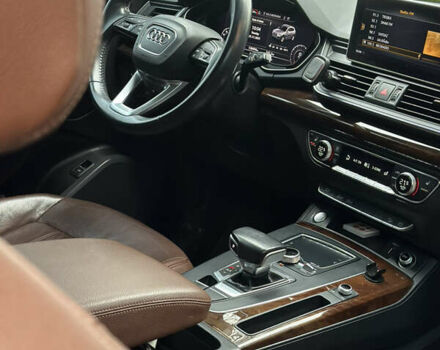 Серый Ауди Ку 5, объемом двигателя 1.98 л и пробегом 139 тыс. км за 24900 $, фото 14 на Automoto.ua