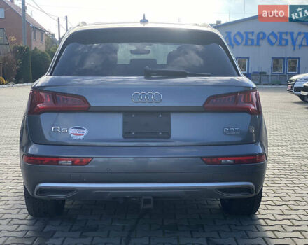 Серый Ауди Ку 5, объемом двигателя 1.98 л и пробегом 157 тыс. км за 14900 $, фото 4 на Automoto.ua