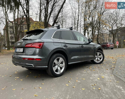 Серый Ауди Ку 5, объемом двигателя 1.97 л и пробегом 125 тыс. км за 35000 $, фото 6 на Automoto.ua