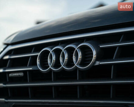 Серый Ауди Ку 5, объемом двигателя 1.98 л и пробегом 127 тыс. км за 27500 $, фото 12 на Automoto.ua