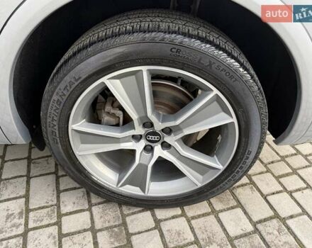Сірий Ауді Ку 5, об'ємом двигуна 1.98 л та пробігом 129 тис. км за 25000 $, фото 42 на Automoto.ua