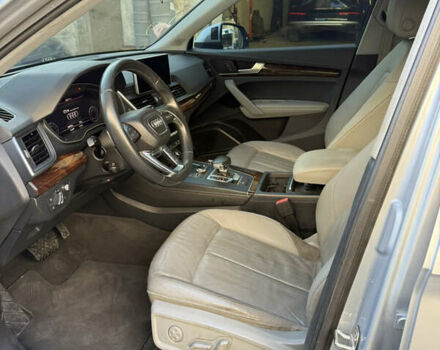 Сірий Ауді Ку 5, об'ємом двигуна 2 л та пробігом 148 тис. км за 20550 $, фото 7 на Automoto.ua