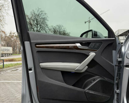 Серый Ауди Ку 5, объемом двигателя 2 л и пробегом 148 тыс. км за 25850 $, фото 13 на Automoto.ua