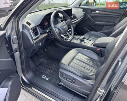 Сірий Ауді Ку 5, об'ємом двигуна 1.98 л та пробігом 47 тис. км за 33500 $, фото 7 на Automoto.ua