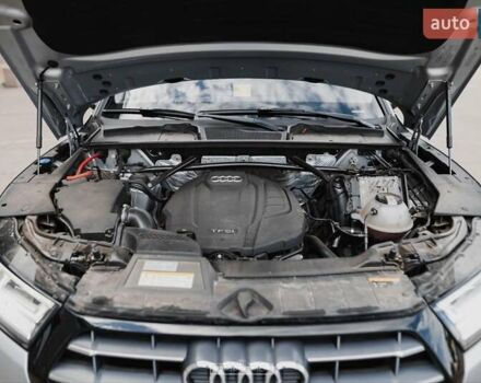 Серый Ауди Ку 5, объемом двигателя 2 л и пробегом 199 тыс. км за 29999 $, фото 27 на Automoto.ua