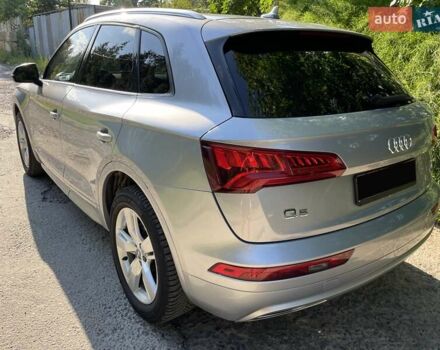 Серый Ауди Ку 5, объемом двигателя 2 л и пробегом 190 тыс. км за 19999 $, фото 7 на Automoto.ua