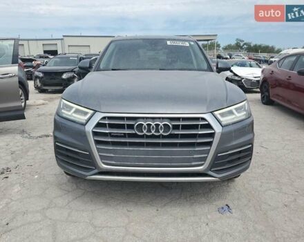 Серый Ауди Ку 5, объемом двигателя 1.98 л и пробегом 183 тыс. км за 6800 $, фото 1 на Automoto.ua