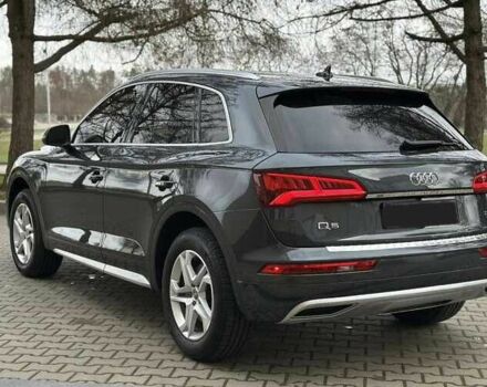 Сірий Ауді Ку 5, об'ємом двигуна 2 л та пробігом 80 тис. км за 19400 $, фото 20 на Automoto.ua