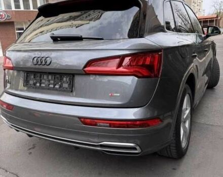 Серый Ауди Ку 5, объемом двигателя 2 л и пробегом 85 тыс. км за 21700 $, фото 5 на Automoto.ua