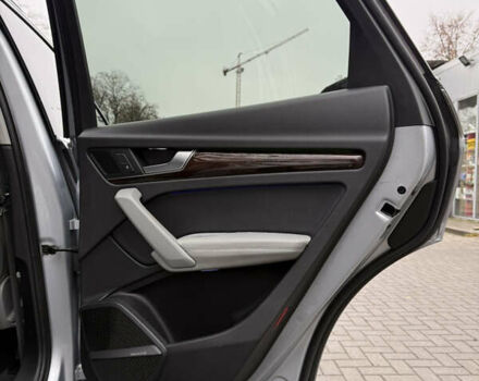 Серый Ауди Ку 5, объемом двигателя 2 л и пробегом 148 тыс. км за 25850 $, фото 28 на Automoto.ua