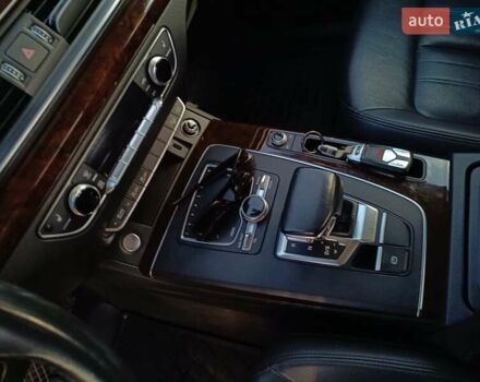 Сірий Ауді Ку 5, об'ємом двигуна 1.98 л та пробігом 252 тис. км за 22300 $, фото 11 на Automoto.ua