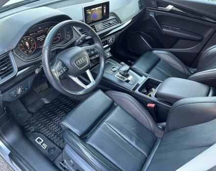 Серый Ауди Ку 5, объемом двигателя 2 л и пробегом 30 тыс. км за 7700 $, фото 9 на Automoto.ua