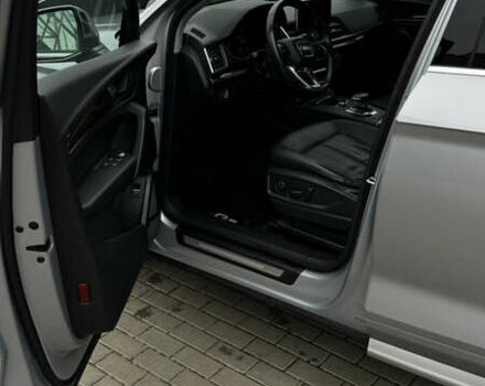 Сірий Ауді Ку 5, об'ємом двигуна 1.99 л та пробігом 84 тис. км за 31000 $, фото 23 на Automoto.ua