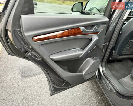 Сірий Ауді Ку 5, об'ємом двигуна 2 л та пробігом 136 тис. км за 24999 $, фото 45 на Automoto.ua