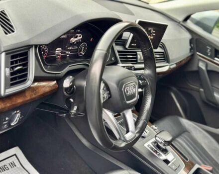 Сірий Ауді Ку 5, об'ємом двигуна 2 л та пробігом 113 тис. км за 19500 $, фото 8 на Automoto.ua