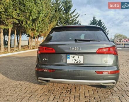 Серый Ауди Ку 5, объемом двигателя 1.98 л и пробегом 185 тыс. км за 27400 $, фото 4 на Automoto.ua