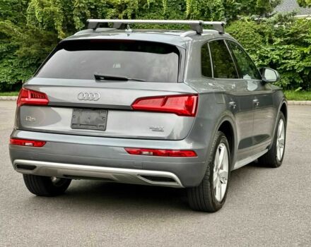 Сірий Ауді Ку 5, об'ємом двигуна 2 л та пробігом 32 тис. км за 17500 $, фото 5 на Automoto.ua