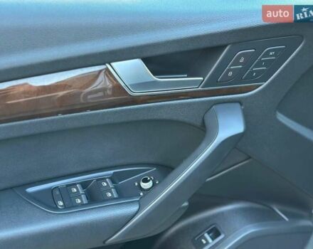 Серый Ауди Ку 5, объемом двигателя 1.98 л и пробегом 140 тыс. км за 21500 $, фото 6 на Automoto.ua