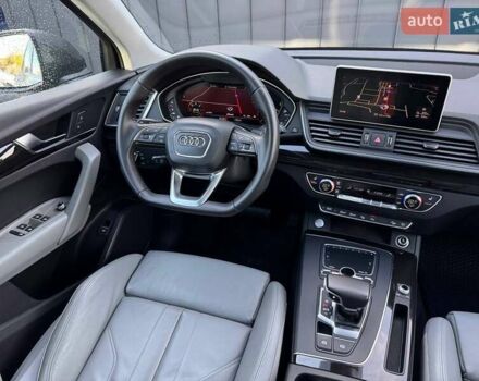 Сірий Ауді Ку 5, об'ємом двигуна 3 л та пробігом 174 тис. км за 40800 $, фото 18 на Automoto.ua