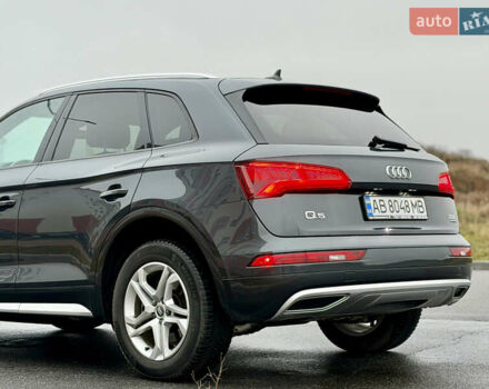 Сірий Ауді Ку 5, об'ємом двигуна 2 л та пробігом 136 тис. км за 24999 $, фото 14 на Automoto.ua