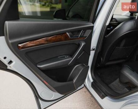 Серый Ауди Ку 5, объемом двигателя 2 л и пробегом 199 тыс. км за 29999 $, фото 37 на Automoto.ua