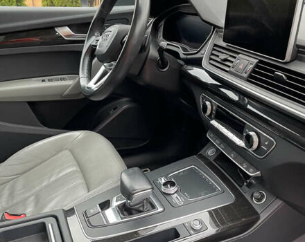 Серый Ауди Ку 5, объемом двигателя 2 л и пробегом 113 тыс. км за 25500 $, фото 27 на Automoto.ua