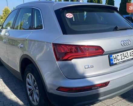 Сірий Ауді Ку 5, об'ємом двигуна 2 л та пробігом 156 тис. км за 31750 $, фото 5 на Automoto.ua