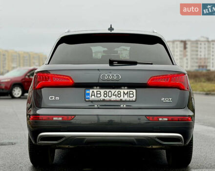 Сірий Ауді Ку 5, об'ємом двигуна 2 л та пробігом 136 тис. км за 24999 $, фото 3 на Automoto.ua