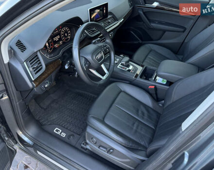 Сірий Ауді Ку 5, об'ємом двигуна 1.98 л та пробігом 124 тис. км за 26500 $, фото 7 на Automoto.ua