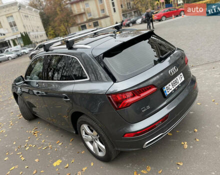 Серый Ауди Ку 5, объемом двигателя 1.97 л и пробегом 125 тыс. км за 35000 $, фото 11 на Automoto.ua