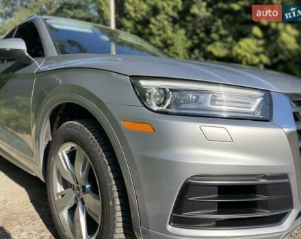 Серый Ауди Ку 5, объемом двигателя 2 л и пробегом 190 тыс. км за 19999 $, фото 4 на Automoto.ua