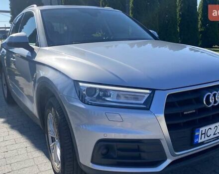 Сірий Ауді Ку 5, об'ємом двигуна 2 л та пробігом 156 тис. км за 31750 $, фото 2 на Automoto.ua
