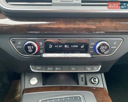 Сірий Ауді Ку 5, об'ємом двигуна 1.98 л та пробігом 150 тис. км за 23999 $, фото 22 на Automoto.ua