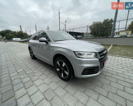 Серый Ауди Ку 5, объемом двигателя 2 л и пробегом 178 тыс. км за 23000 $, фото 7 на Automoto.ua