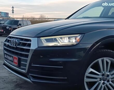 Серый Ауди Ку 5, объемом двигателя 2 л и пробегом 99 тыс. км за 25290 $, фото 1 на Automoto.ua