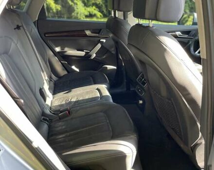 Серый Ауди Ку 5, объемом двигателя 2 л и пробегом 190 тыс. км за 19999 $, фото 14 на Automoto.ua