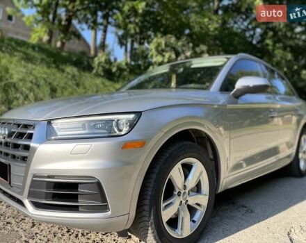 Серый Ауди Ку 5, объемом двигателя 2 л и пробегом 190 тыс. км за 19999 $, фото 11 на Automoto.ua