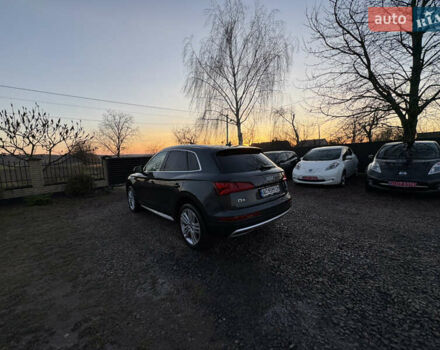 Серый Ауди Ку 5, объемом двигателя 1.98 л и пробегом 105 тыс. км за 22000 $, фото 18 на Automoto.ua