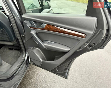 Сірий Ауді Ку 5, об'ємом двигуна 2 л та пробігом 136 тис. км за 24999 $, фото 48 на Automoto.ua