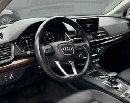 Сірий Ауді Ку 5, об'ємом двигуна 1.99 л та пробігом 84 тис. км за 31000 $, фото 14 на Automoto.ua