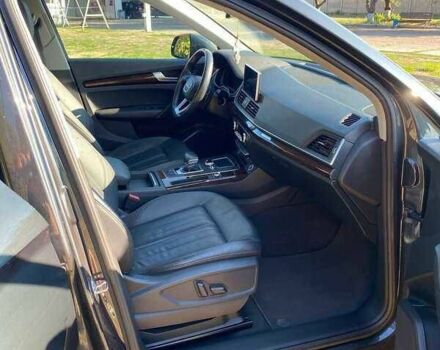 Сірий Ауді Ку 5, об'ємом двигуна 2 л та пробігом 81 тис. км за 18900 $, фото 11 на Automoto.ua
