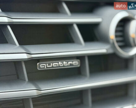 Сірий Ауді Ку 5, об'ємом двигуна 2 л та пробігом 136 тис. км за 24999 $, фото 62 на Automoto.ua