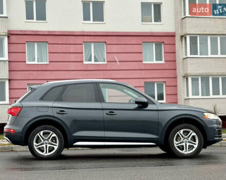 Сірий Ауді Ку 5, об'ємом двигуна 2 л та пробігом 136 тис. км за 24999 $, фото 5 на Automoto.ua