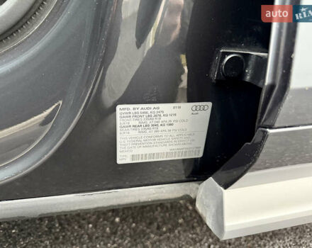 Сірий Ауді Ку 5, об'ємом двигуна 2 л та пробігом 136 тис. км за 24999 $, фото 44 на Automoto.ua