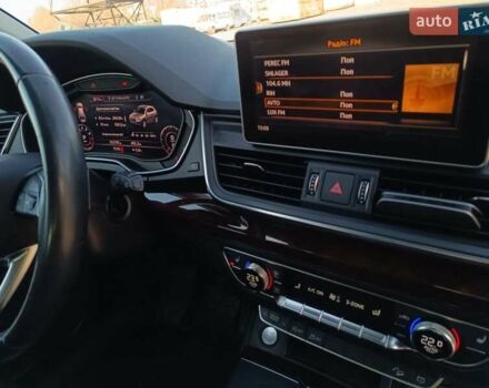 Сірий Ауді Ку 5, об'ємом двигуна 1.98 л та пробігом 252 тис. км за 22300 $, фото 12 на Automoto.ua